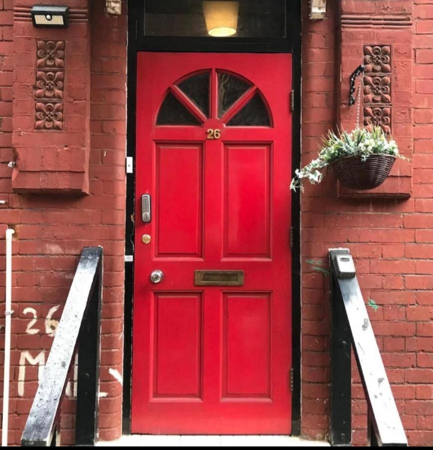 Single Room With Underbed 8 Londra Exterior foto